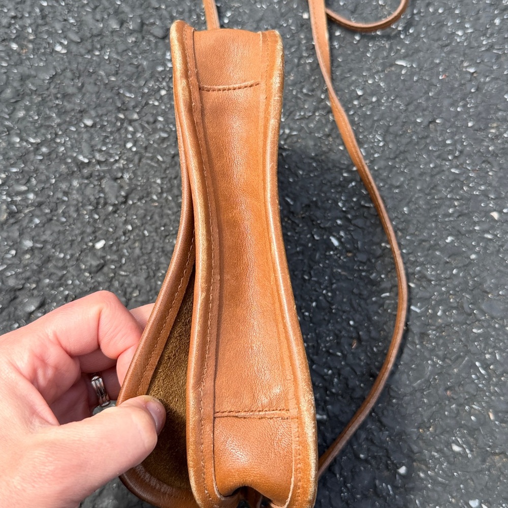 Genuine leather crossbody medium brown color - Picture 10 of 11
